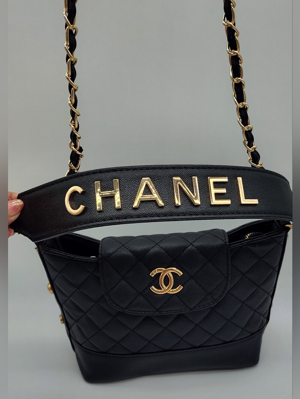 CHANEL BEAUTÉ Black Quilted Bag Gold CC Dual Strap Chain Crossbody NIP - Picture 3 of 16